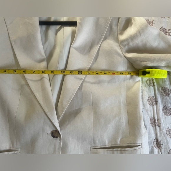 Lafayette 148 cream mid length blazer - Picture 12 of 12